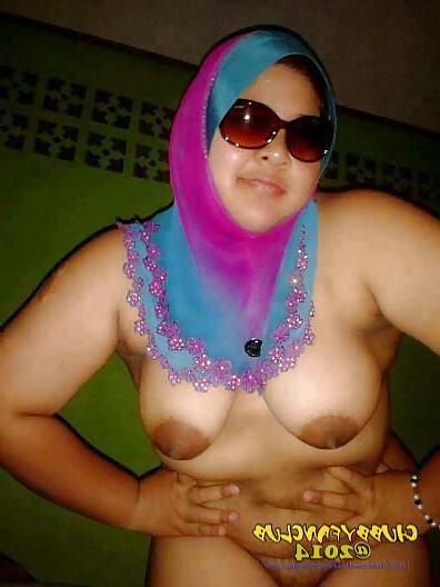 16P Malay- horny chubby girl