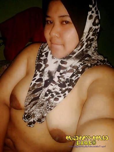 16P Malay- horny chubby girl