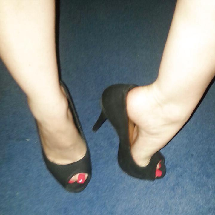 20P Red toes sexy feet
