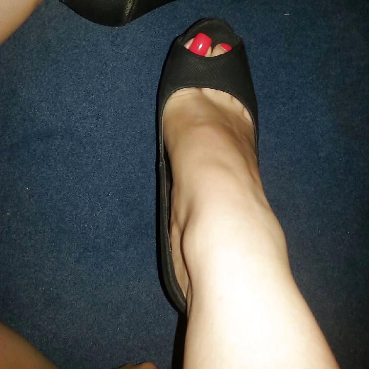20P Red toes sexy feet