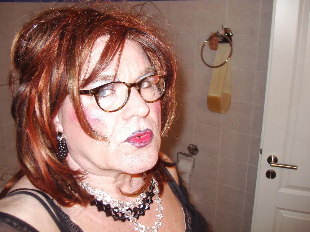16P So horny, my bitch