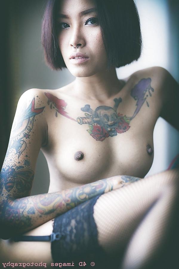 25P Tattoed girls art pics IV