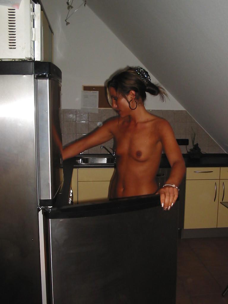25P REAL GIRLS FROM AROUND THE WORLD - DIANA