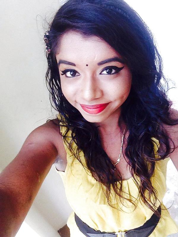 6P Malaysian Indian Girl Bitch Vithya Krishnan 