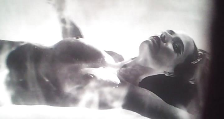 15P Eva Green Topless (A Dame to Kill For)