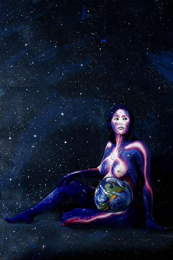 24P Body painting art....