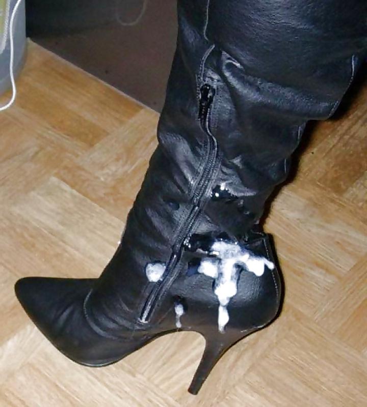 10P You're allowed to cum only on my boots fucking bitch!