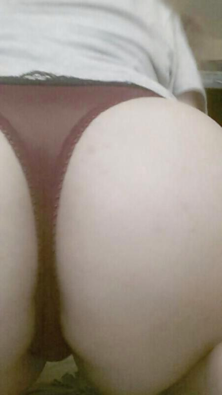 25P Thai girl anal play