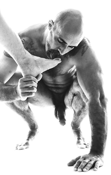 25P B&W ESSAY OF MALE FEET