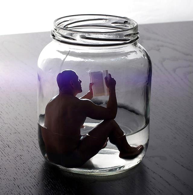 25P B&W ESSAY OF MALE FEET