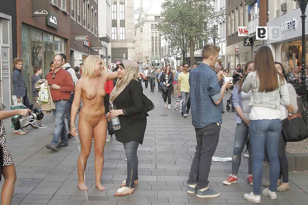 25P Nude in public 7