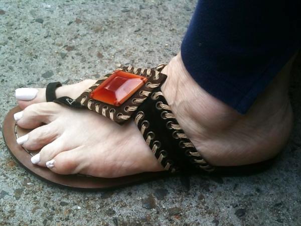 25P Mature feet pt 10