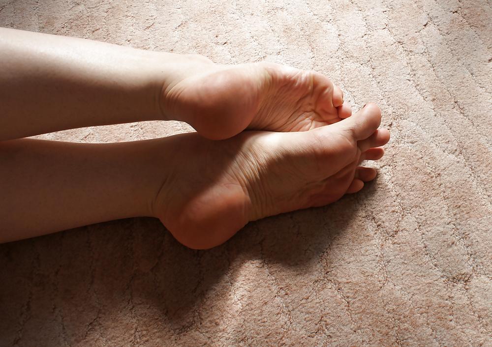 25P Mature feet pt 10