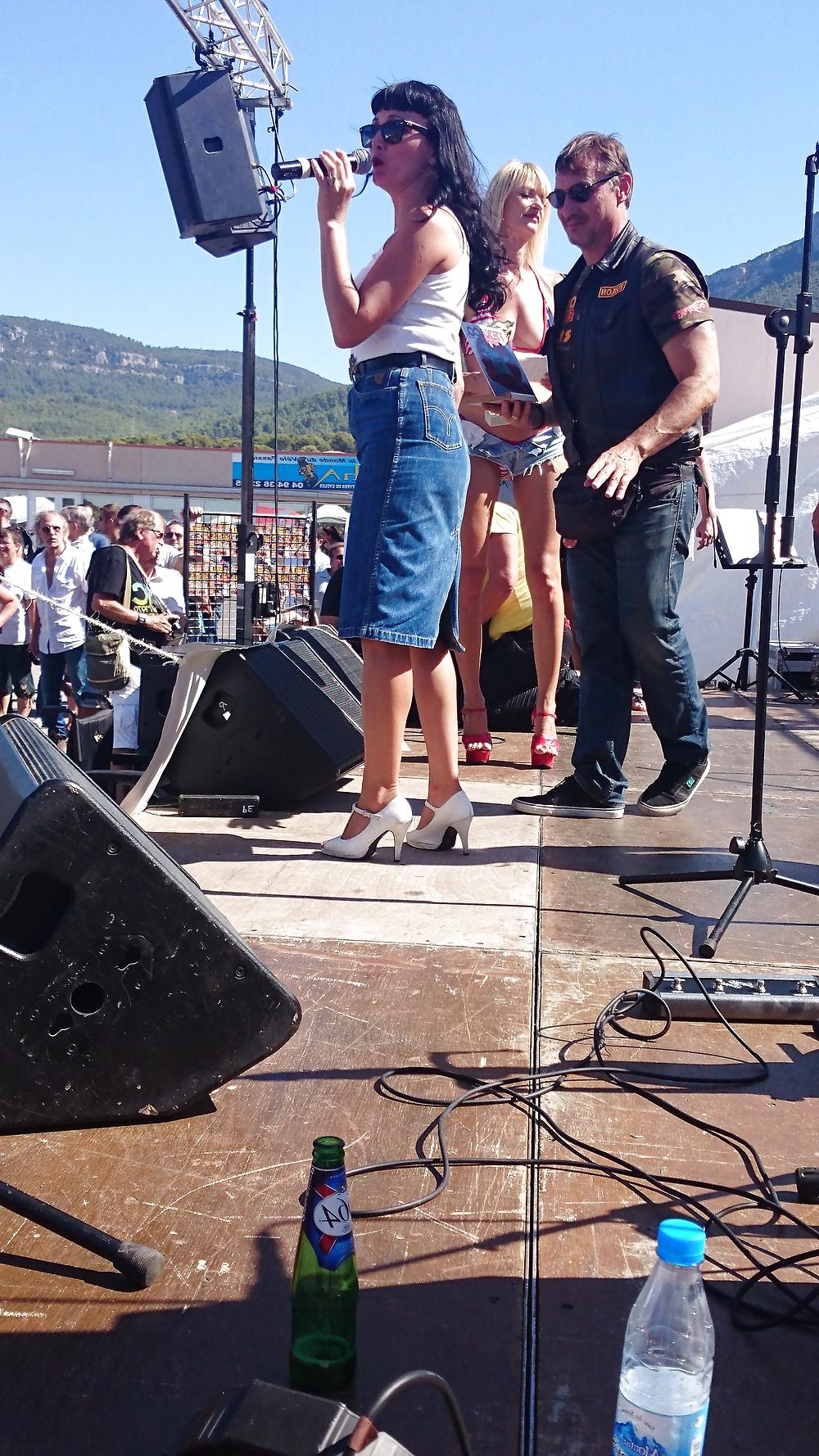 22P Candid heels feet and legs 1