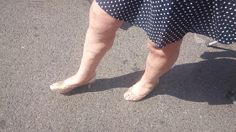 22P Candid heels feet and legs 1