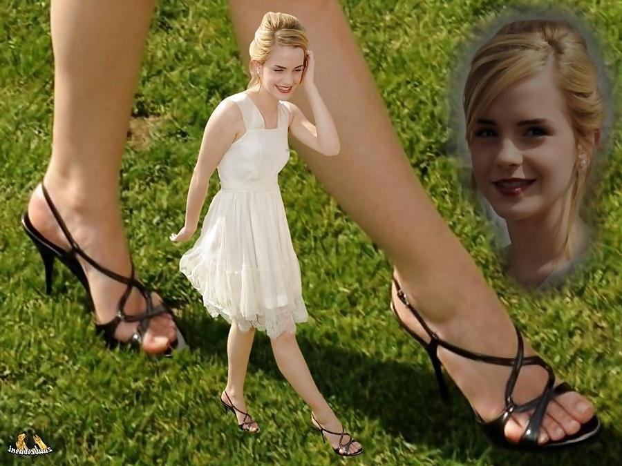 10P Emma Watson and her perfect Feet
