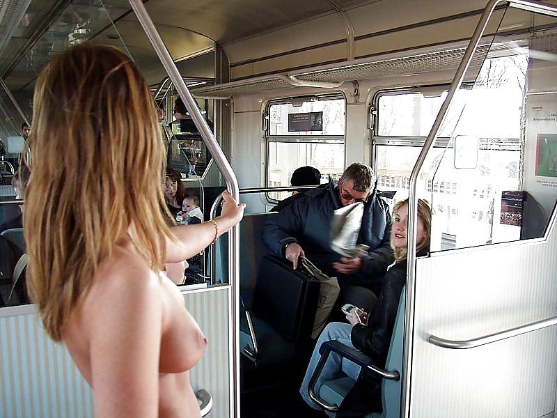 25P Nude train