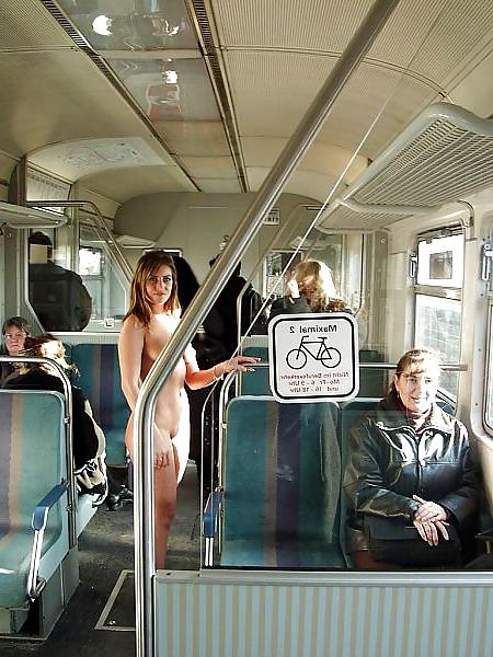 25P Nude train