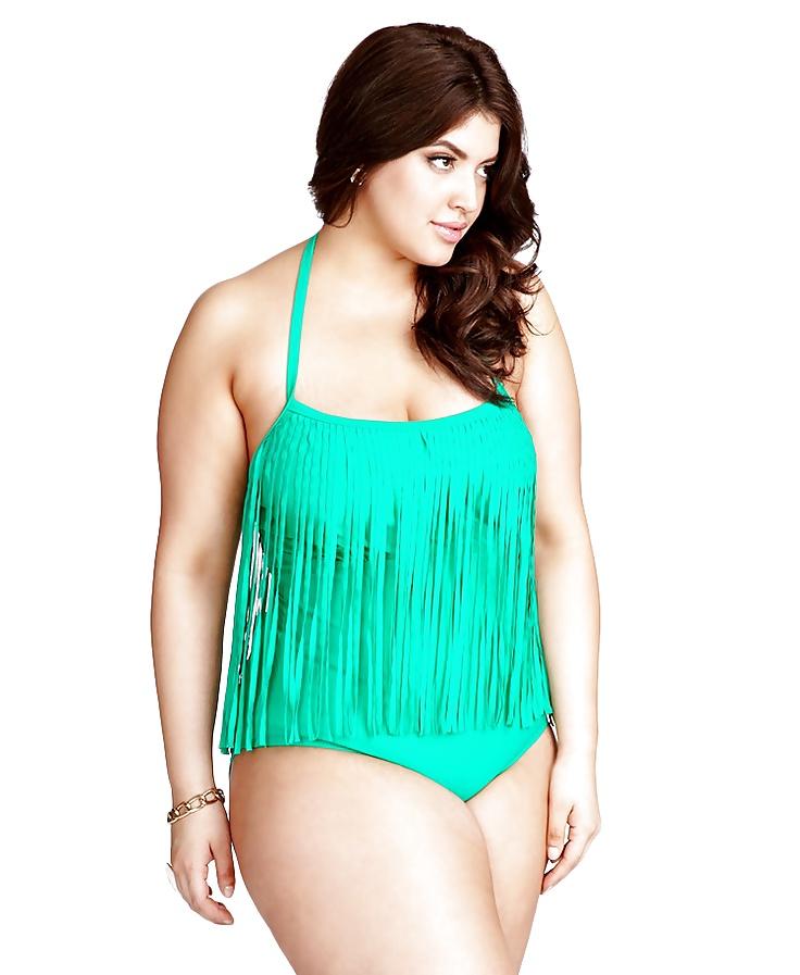 25P Plus Size Model Goddess: Denise Bidot
