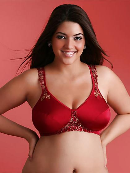 25P Plus Size Model Goddess: Denise Bidot