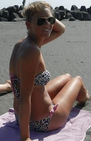 25P Blonde bitch whore teen hairy pussy toilet hidden voyeur spy
