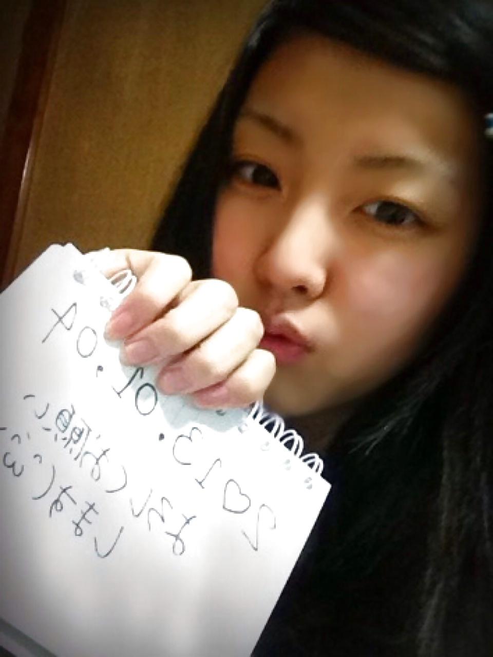 21P Super Cute Japanese Schoolgirl's naked selfies