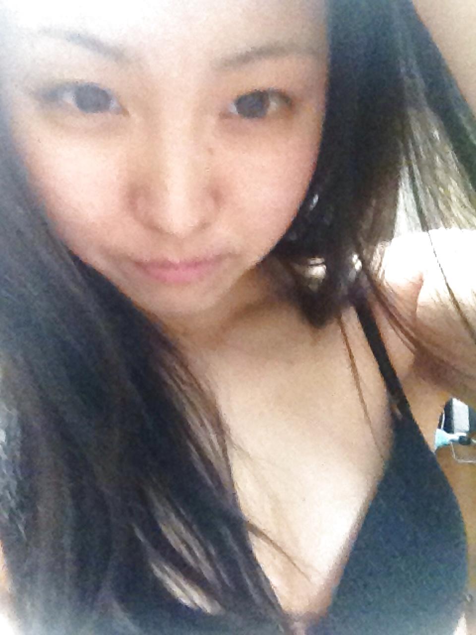 21P Super Cute Japanese Schoolgirl's naked selfies