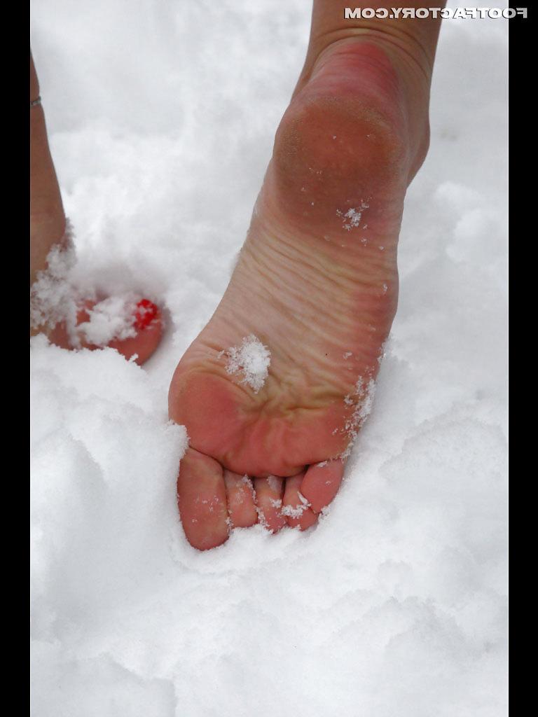 19P Feet feet feet