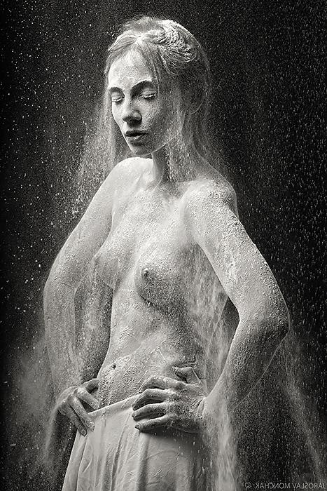 25P Artistic nude photography