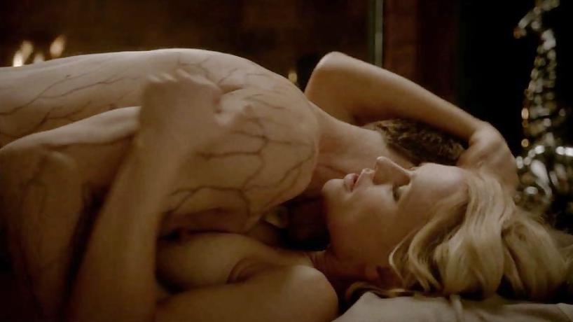 8P Anna Paquin Topless (New True Blood Again)
