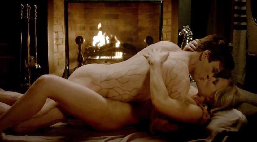 8P Anna Paquin Topless (New True Blood Again)