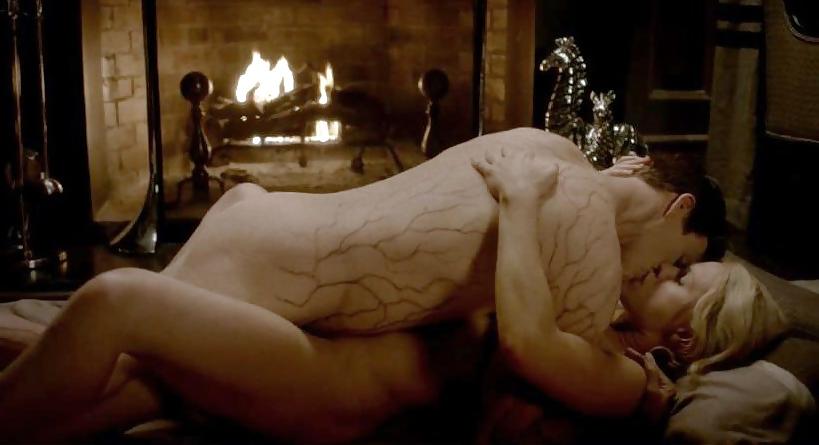 8P Anna Paquin Topless (New True Blood Again)