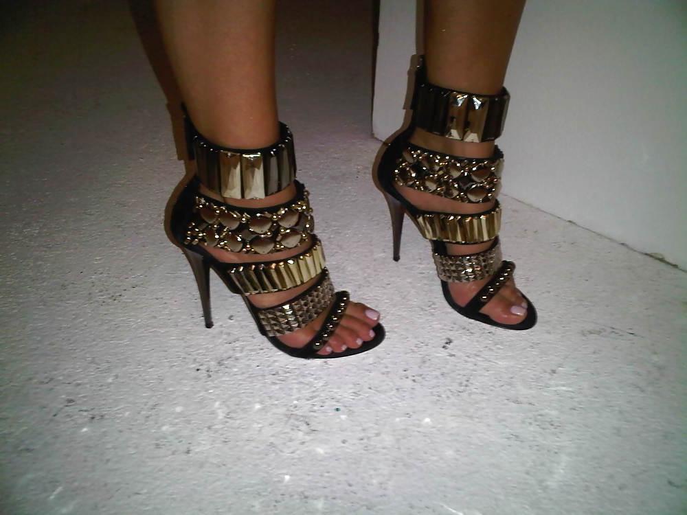 25P Sexy toes and feets part-II