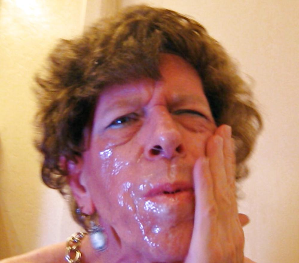 25P JOANNE SLAM - GRAMMA LOVES TO PLAY