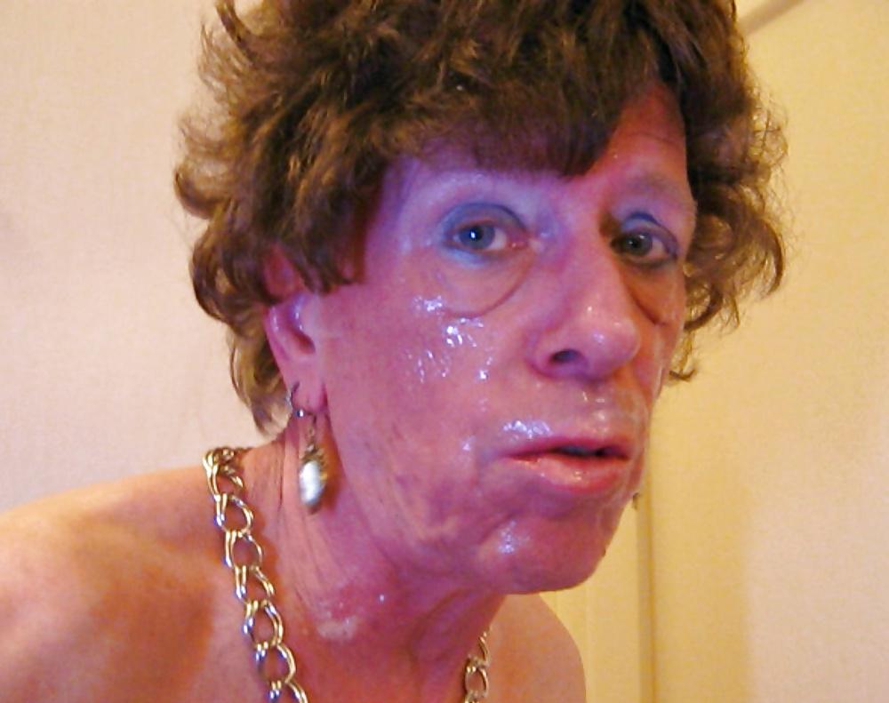 25P JOANNE SLAM - GRAMMA LOVES TO PLAY