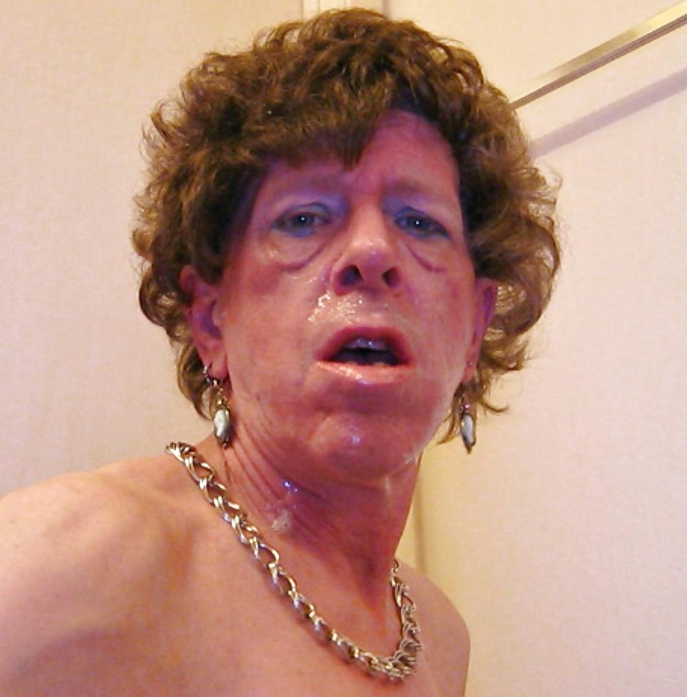 25P JOANNE SLAM - GRAMMA LOVES TO PLAY