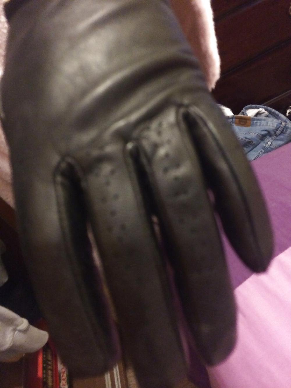 8P Leather gloves