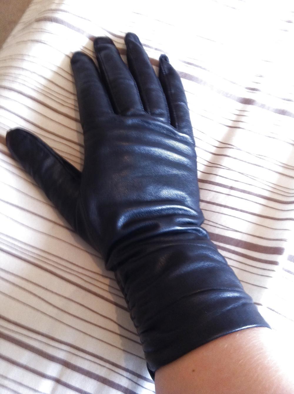 8P Leather gloves