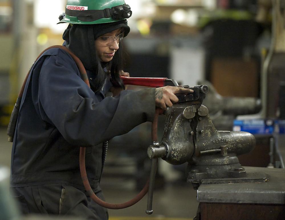 25P Makes me cum part 29: female mechanics