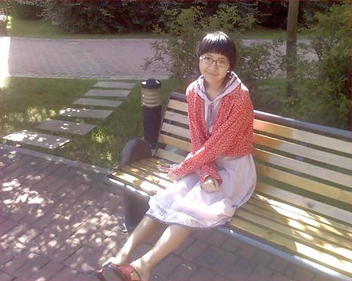 16P Cute School Girl