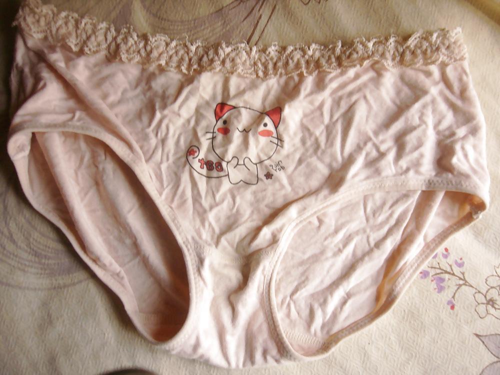 20P Sri lankan mom's underwears 2