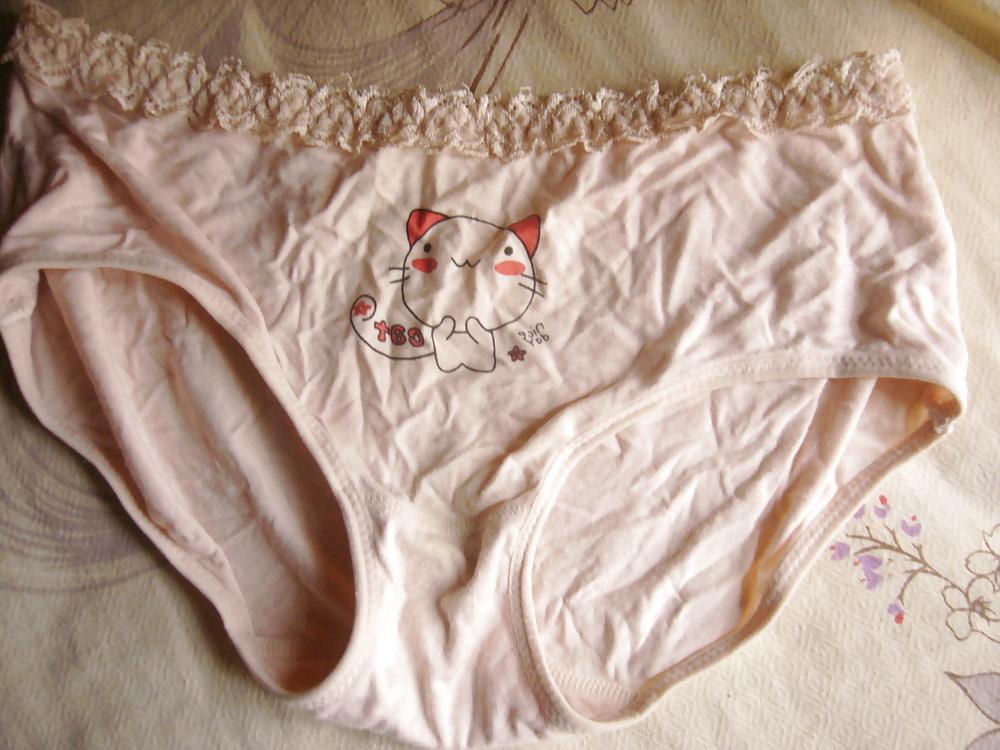 20P Sri lankan mom's underwears 2