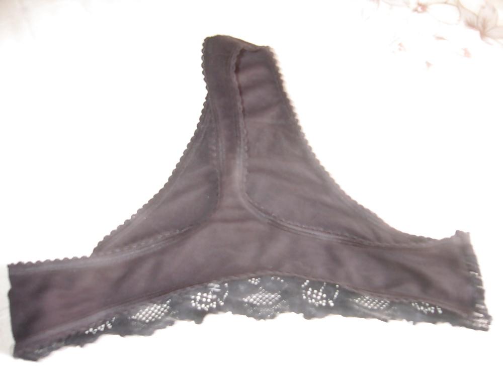 20P Sri lankan mom's underwears 2