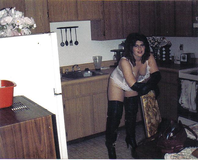 6P My ex in gloves n thighboots, miss those days :D