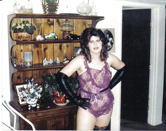 6P My ex in gloves n thighboots, miss those days :D