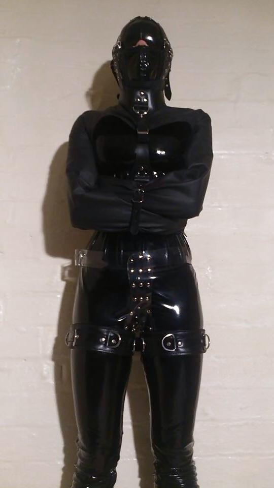 25P Female Submission