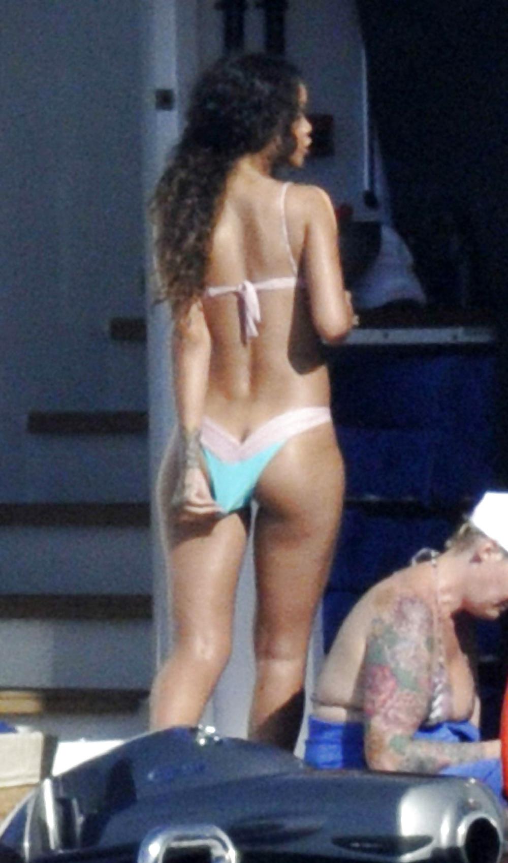 25P Rihanna's sexy, pale soles and gorgeous caramel feet. 
