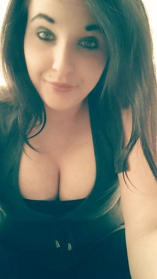 20P Busty Facebook Bitch