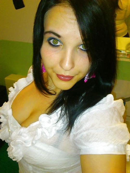 20P Busty Facebook Bitch