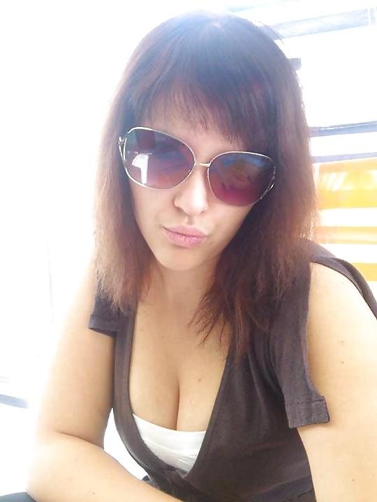 20P Busty Facebook Bitch